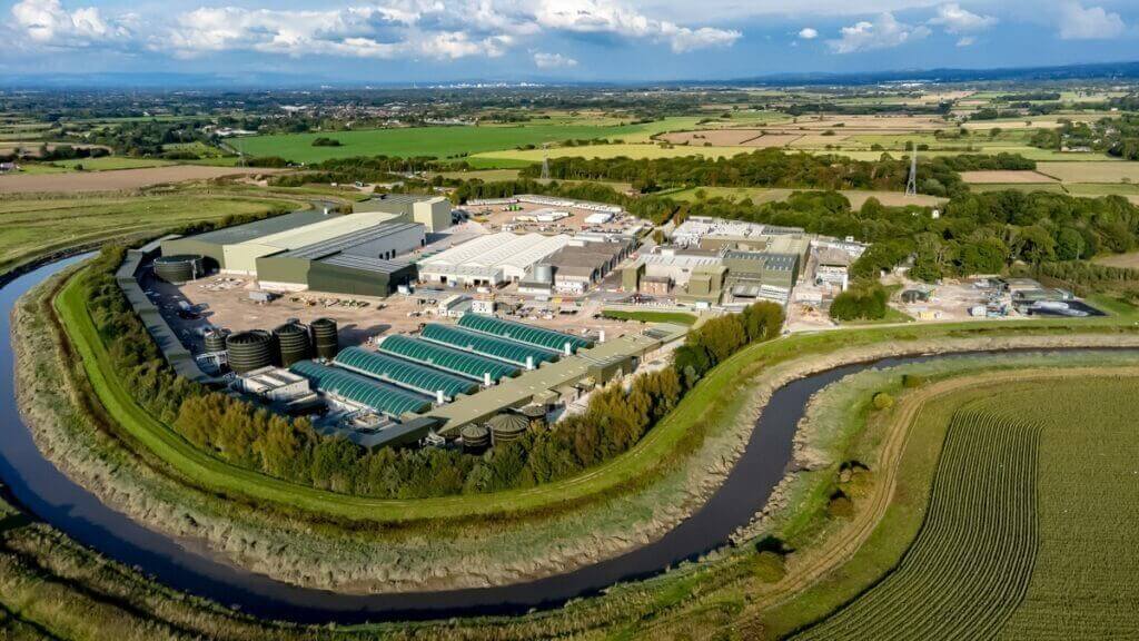 image of the factory, where our dog food is made